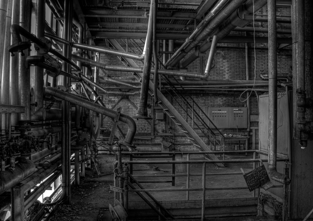 lost places - vergessene orte in der schweiz - reichhold chemiefabrik hausen verlassen hdr hdri schwarz/weiss urban exploration